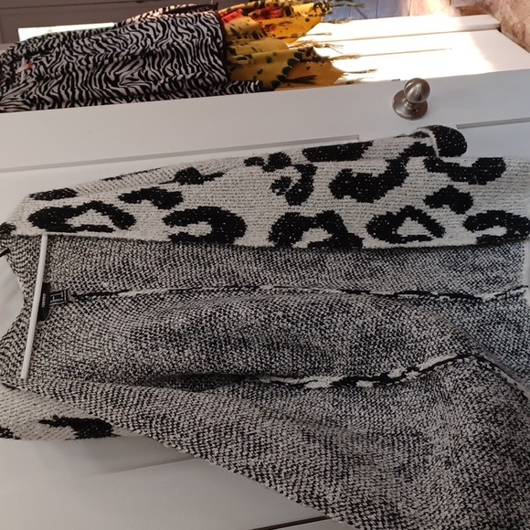 HUGE Animal Leopard Spots Oversized Long Cardigan Sweater small-large - Picture 5 of 7